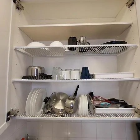 Beautiful - Easy Check-in, Free Parking & Wifi Apartment